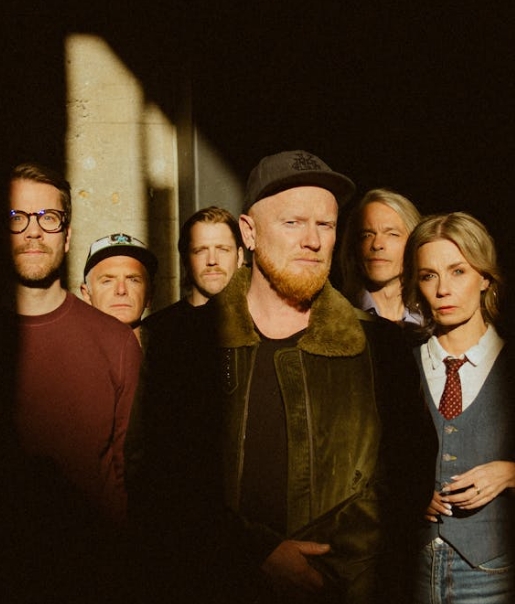 Promo Bilde: Lewi Bergerud og Thor-Erik Fjellvang, med band og gjester.